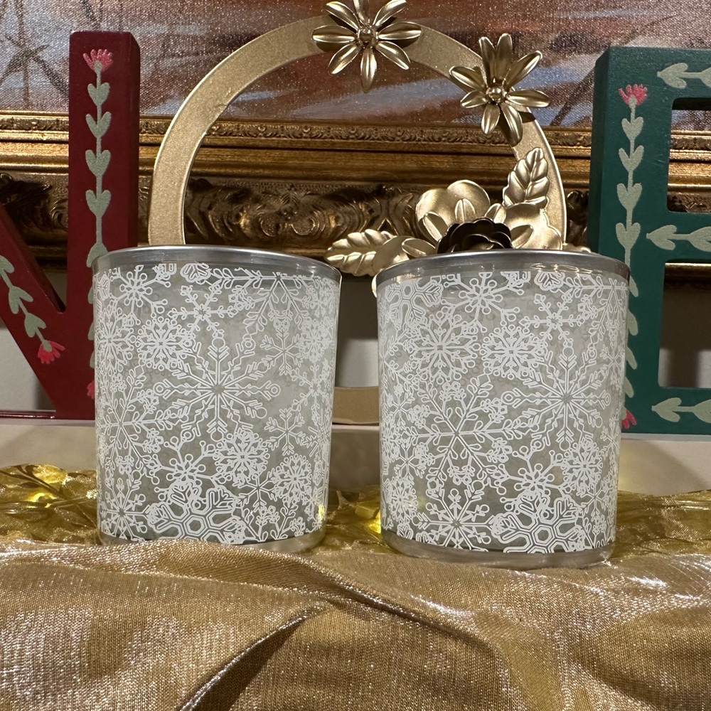 NWT Yankee Candle Set of 2 Tea-lights